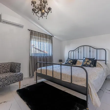 Villa Filip Galizana